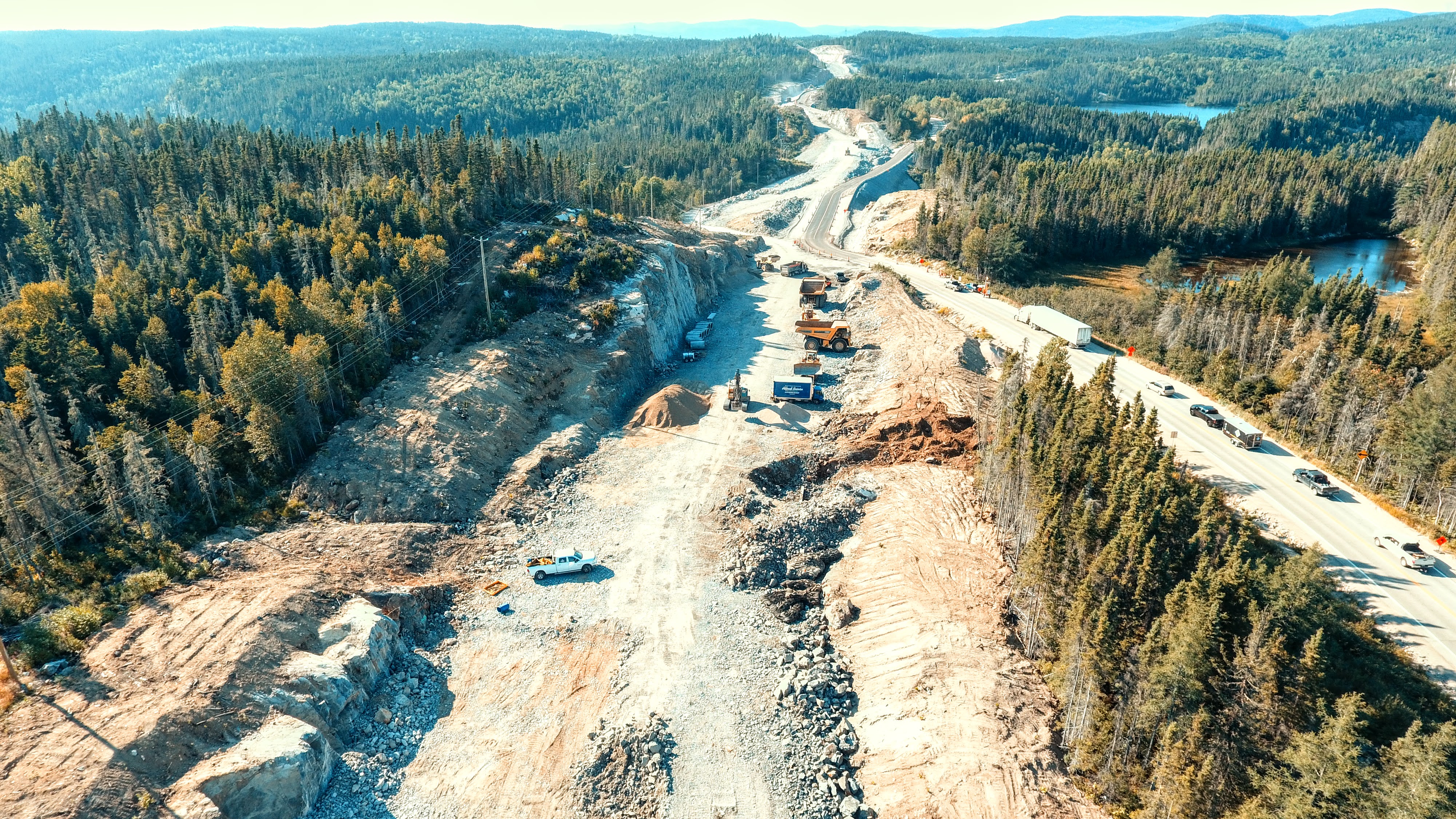 Vue aérienne d'un chantier de génie civil du Groupe Alfred Boivin